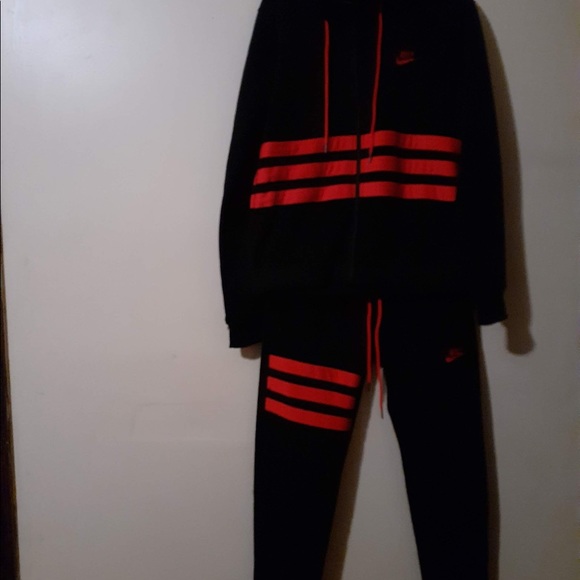 Nike Zip Up Hoodie and pants - Picture 3 of 3